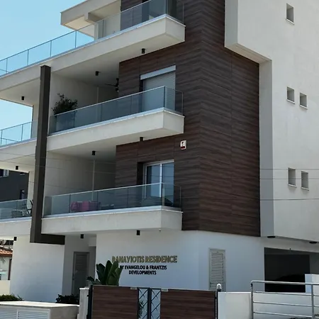 Apartment 3 Bedroom Penthouse Jacuzzi Seaview *
