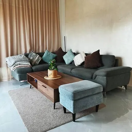 Apartment 3 Bedroom Penthouse Jacuzzi Seaview *