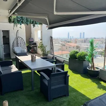 3 Bedroom Penthouse Jacuzzi Seaview Apartment
