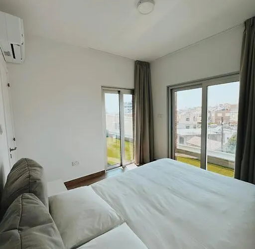 3 Bedroom Penthouse Jacuzzi Seaview 公寓 利马索尔